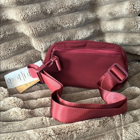 Wine Vegan Leather Fanny Pack with Zipper Closure - Picture 2 of 8